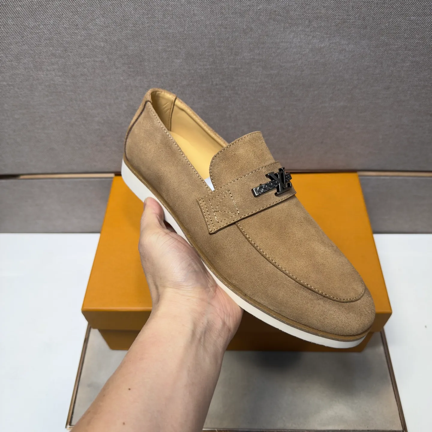 Men's men's shoes 💰pp442 [LV～] Men's casual shoes 2026z cabinet sales simultaneously 🔶Size: 38-44 #️⃣ 🔷4 colors🔜The upper is made of cowhide stitching ➕Cowhide lining, comfortable and breathable, sole: original comfortable and wear-resistant outsole, ⚠️real thing📱photographed🎬real thing is better📢📢📢